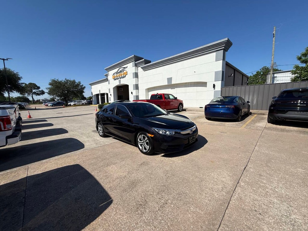 Honda Civic Sedan Vehicle Full-screen Gallery Image 43