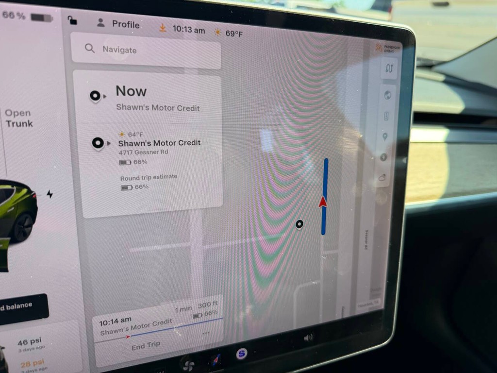 Tesla Model 3 Vehicle Full-screen Gallery Image 30