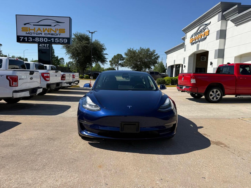 Tesla Model 3 Vehicle Full-screen Gallery Image 41