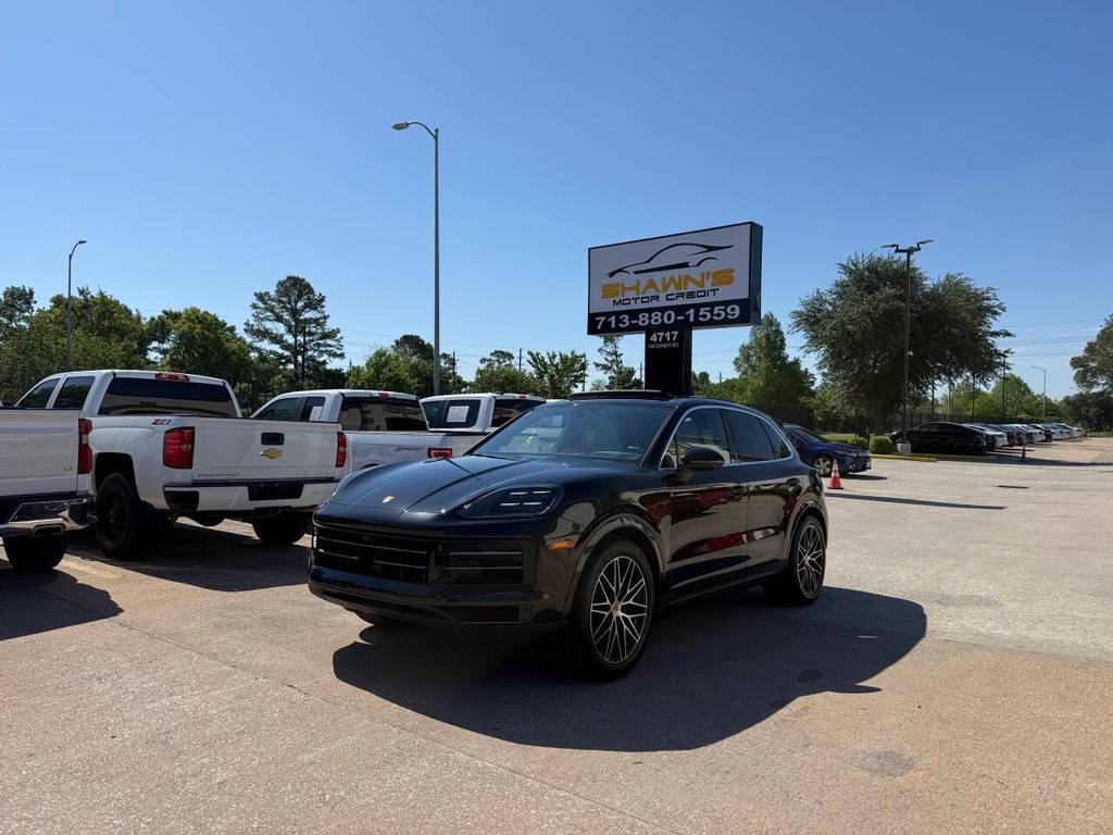 Porsche Cayenne Vehicle Full-screen Gallery Image 03