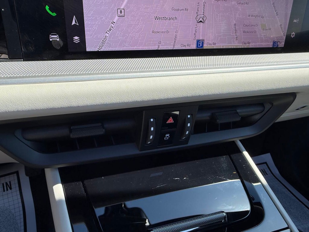 Porsche Cayenne Vehicle Full-screen Gallery Image 27