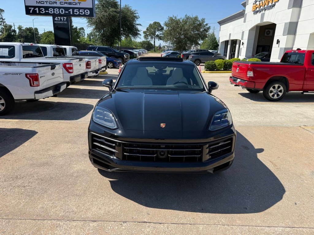 Porsche Cayenne Vehicle Full-screen Gallery Image 41