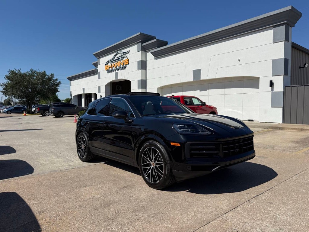 Porsche Cayenne Vehicle Full-screen Gallery Image 42