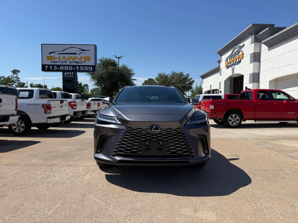 Lexus RX Vehicle Full-screen Gallery Image 44