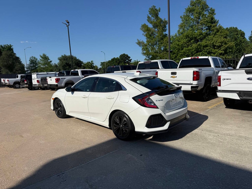 Honda Civic Hatchback Vehicle Full-screen Gallery Image 04