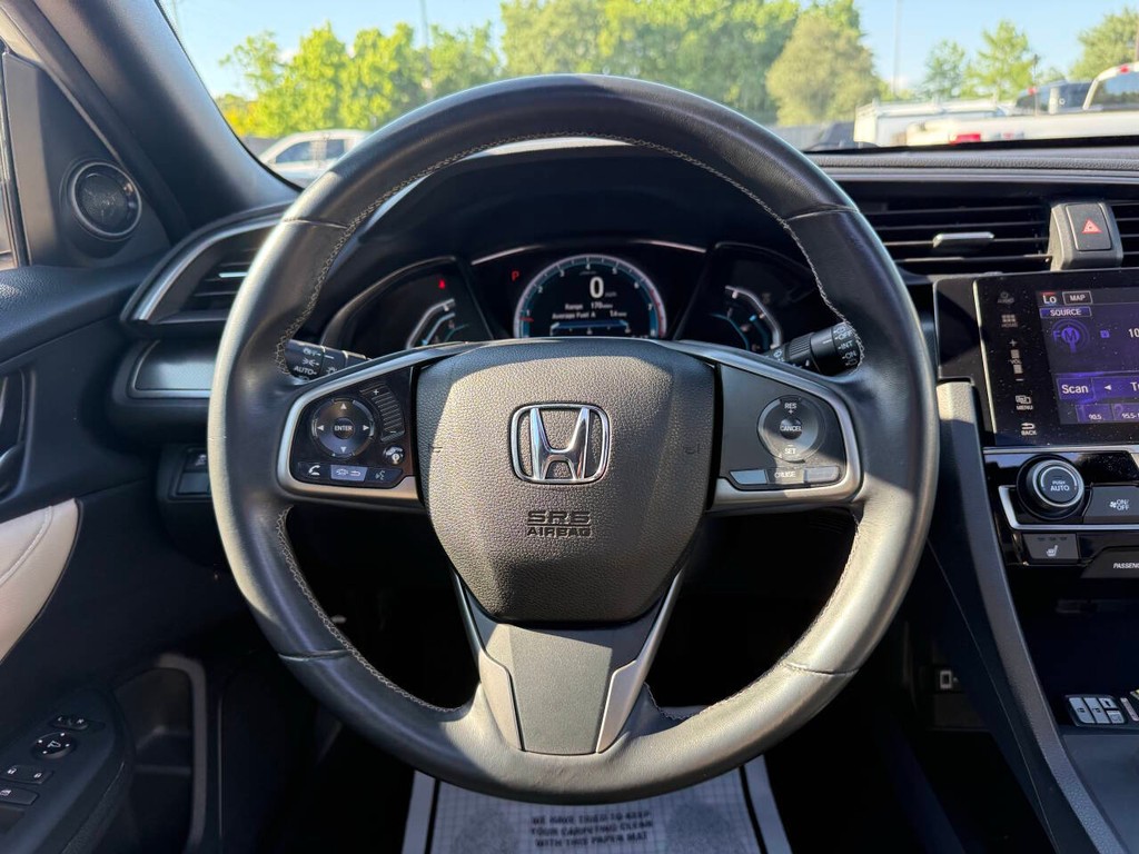 Honda Civic Hatchback Vehicle Full-screen Gallery Image 23
