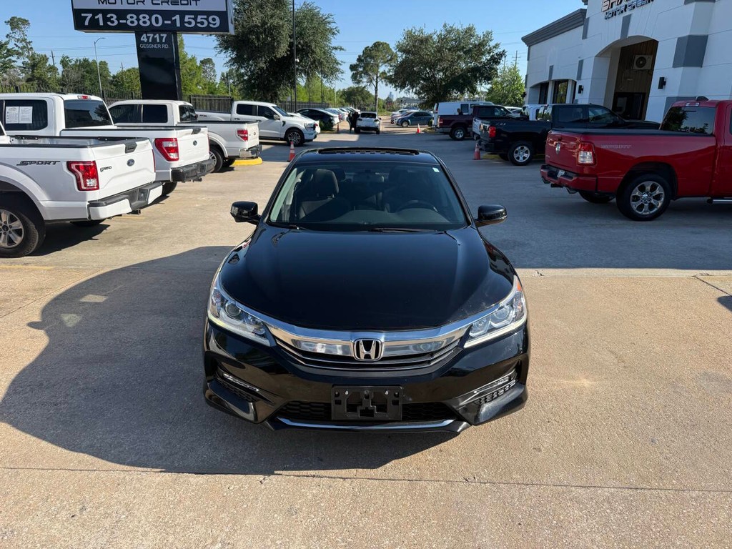 Honda Accord Vehicle Full-screen Gallery Image 39