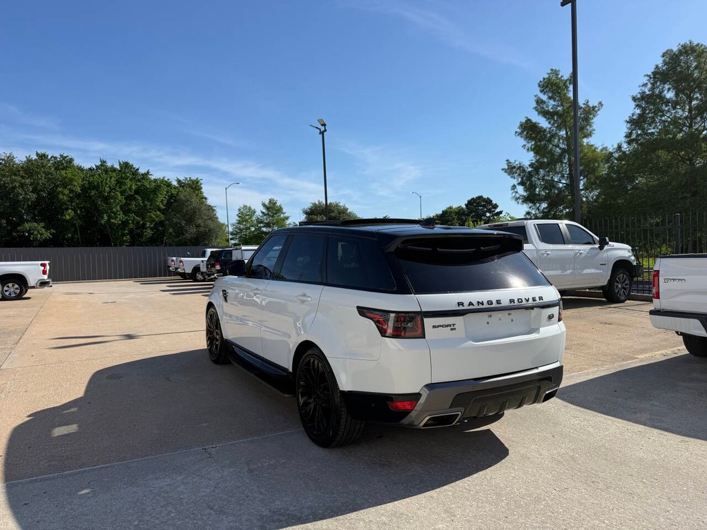 Land Rover Range Rover Sport Vehicle Full-screen Gallery Image 04