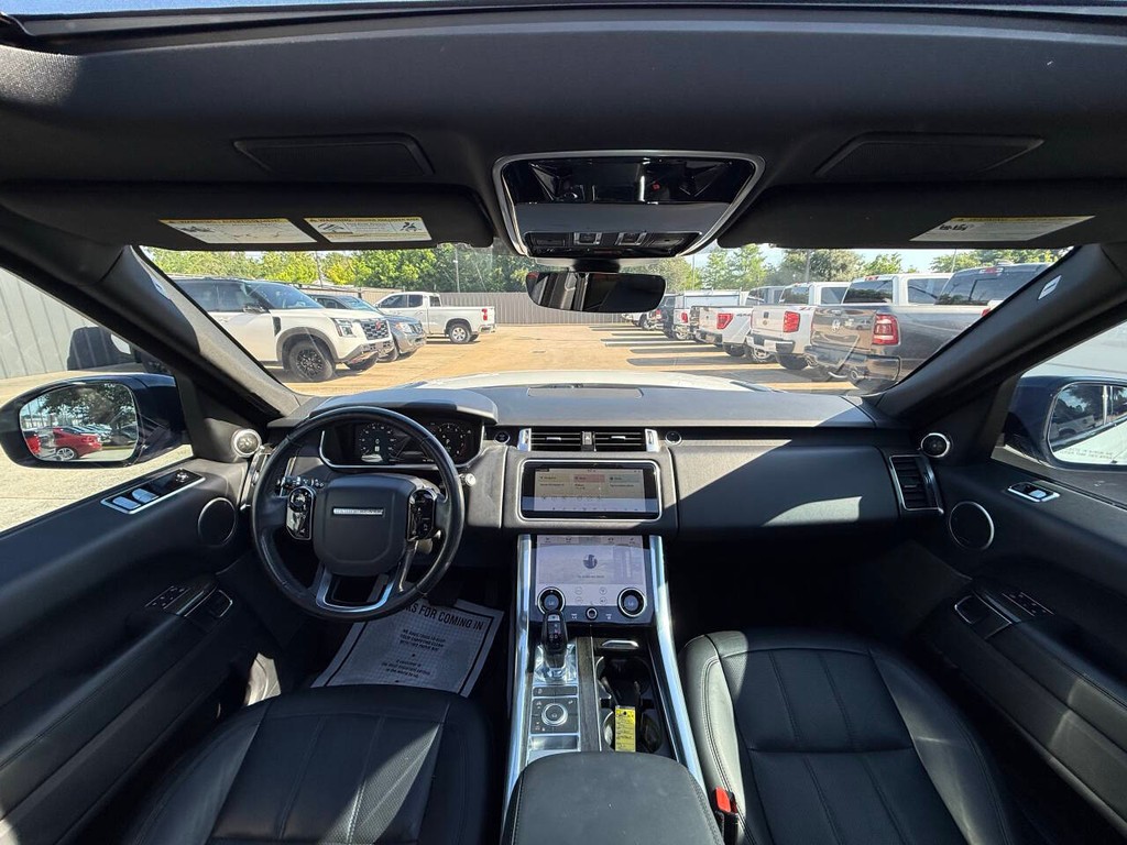 Land Rover Range Rover Sport Vehicle Full-screen Gallery Image 16