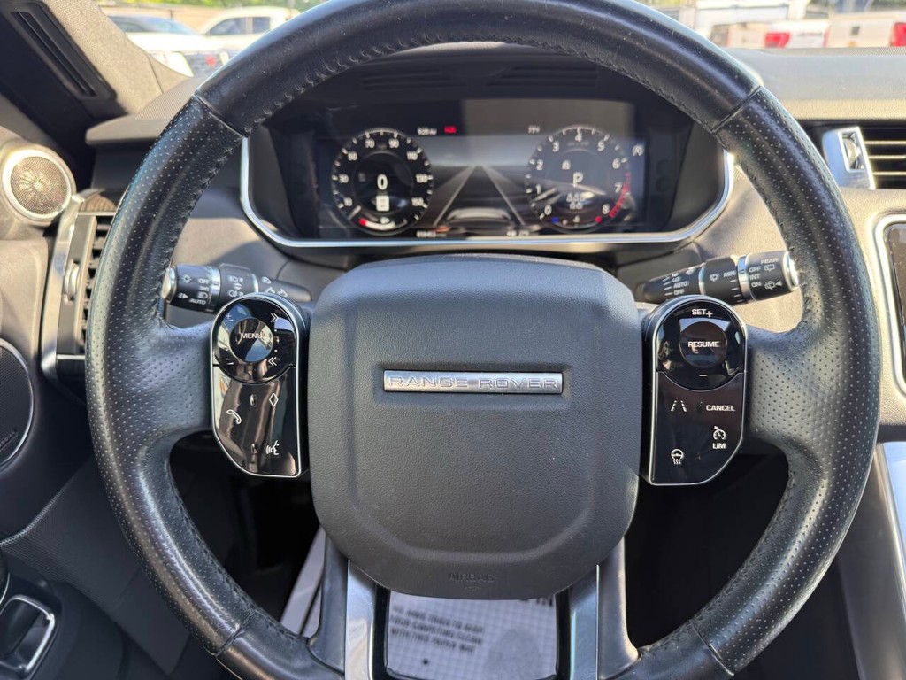 Land Rover Range Rover Sport Vehicle Full-screen Gallery Image 22
