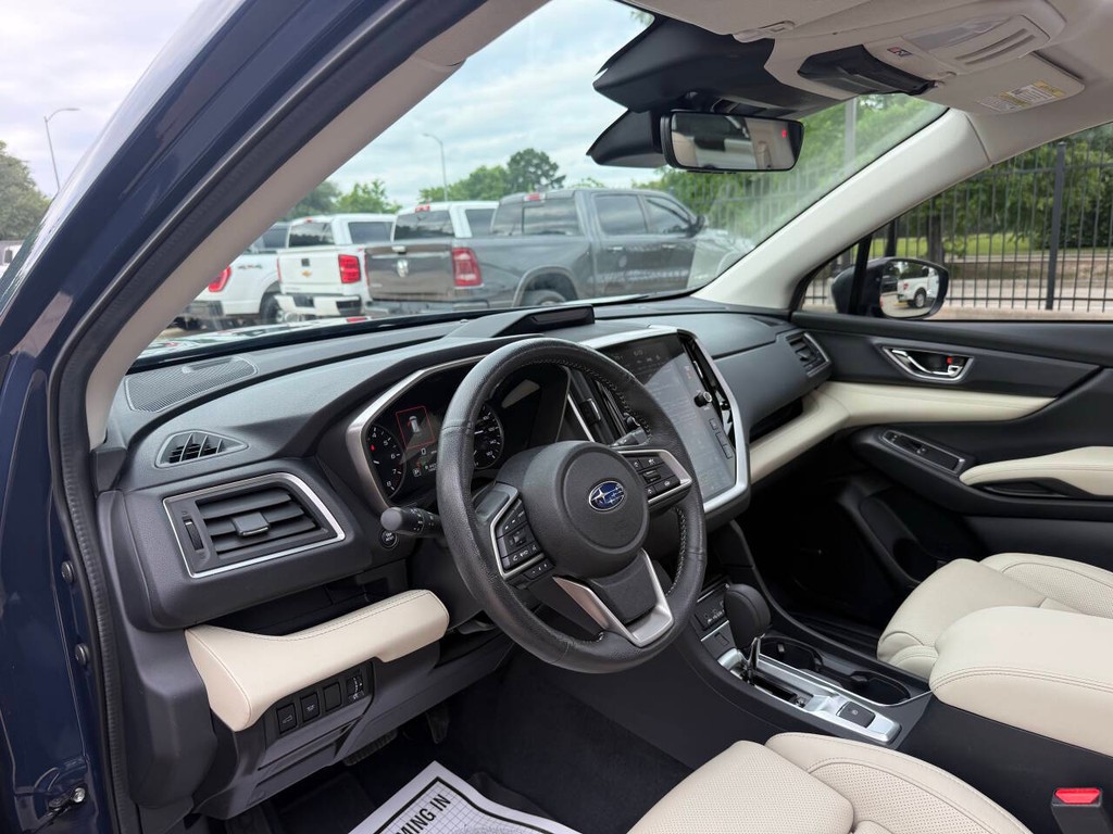 Subaru Ascent Vehicle Full-screen Gallery Image 06