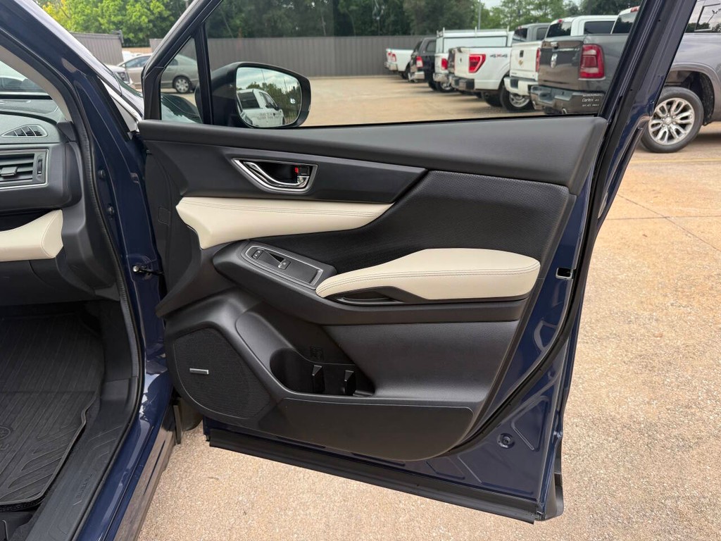 Subaru Ascent Vehicle Full-screen Gallery Image 11