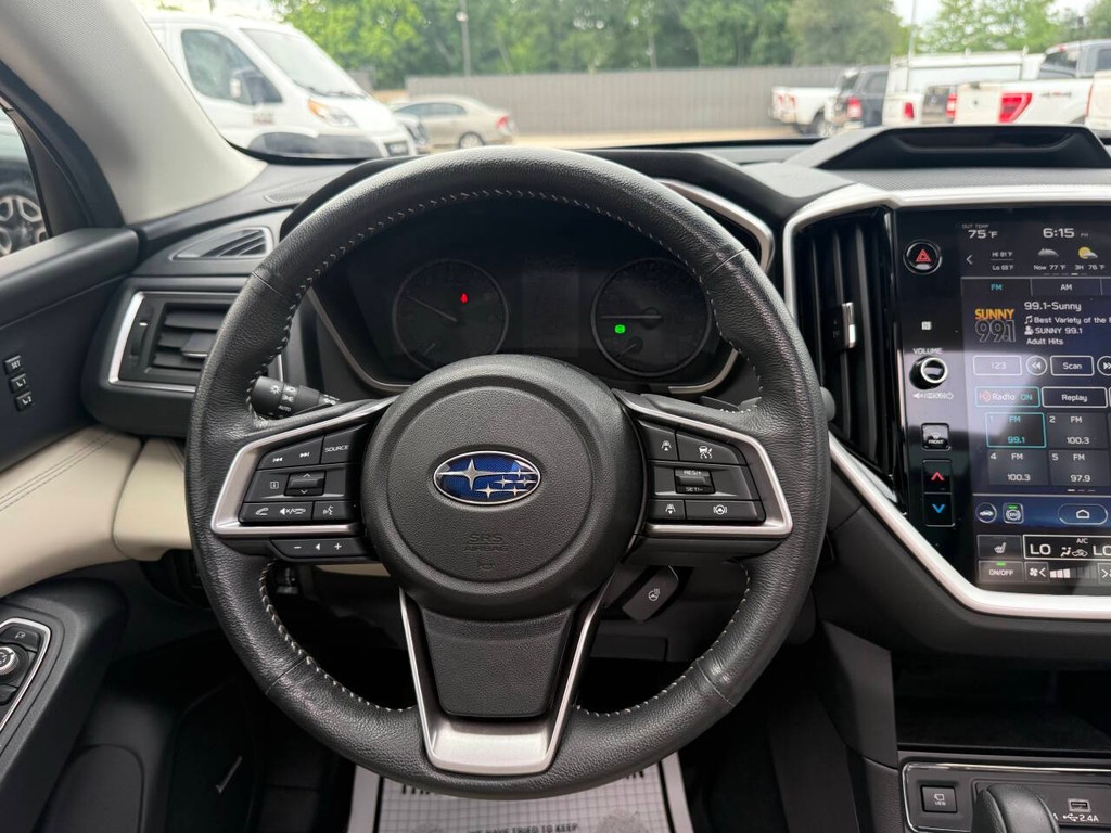 Subaru Ascent Vehicle Full-screen Gallery Image 23