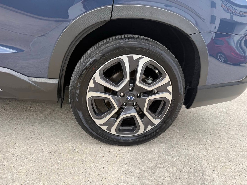 Subaru Ascent Vehicle Full-screen Gallery Image 35