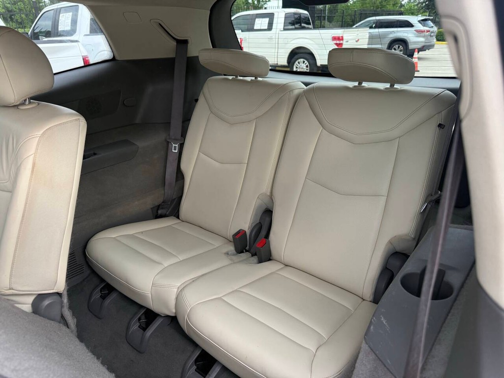 Cadillac XT6 Vehicle Full-screen Gallery Image 14