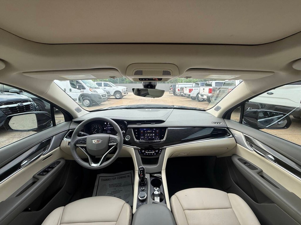 Cadillac XT6 Vehicle Full-screen Gallery Image 20