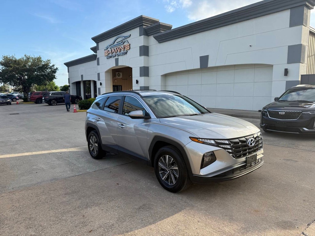 Hyundai Tucson Hybrid Vehicle Full-screen Gallery Image 02