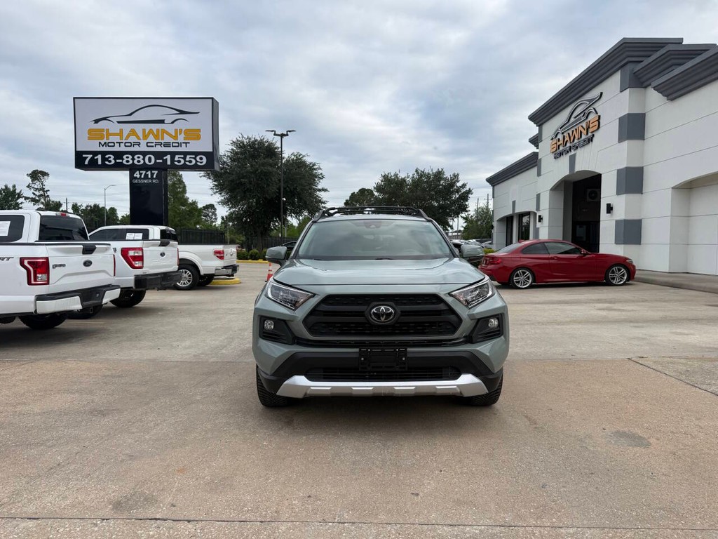 Toyota RAV4 Vehicle Full-screen Gallery Image 38