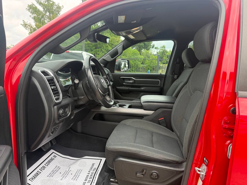 Ram 1500 Vehicle Full-screen Gallery Image 07