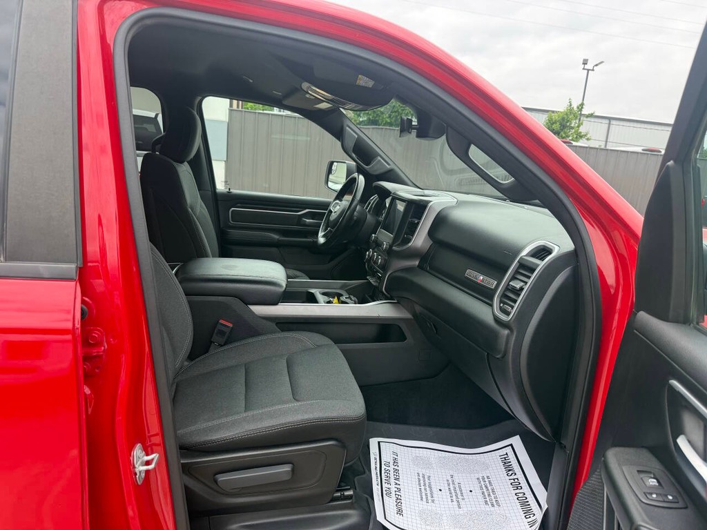 Ram 1500 Vehicle Full-screen Gallery Image 10