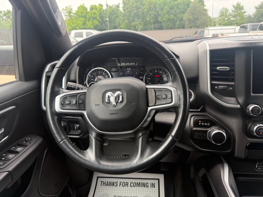 Ram 1500 Vehicle Full-screen Gallery Image 22