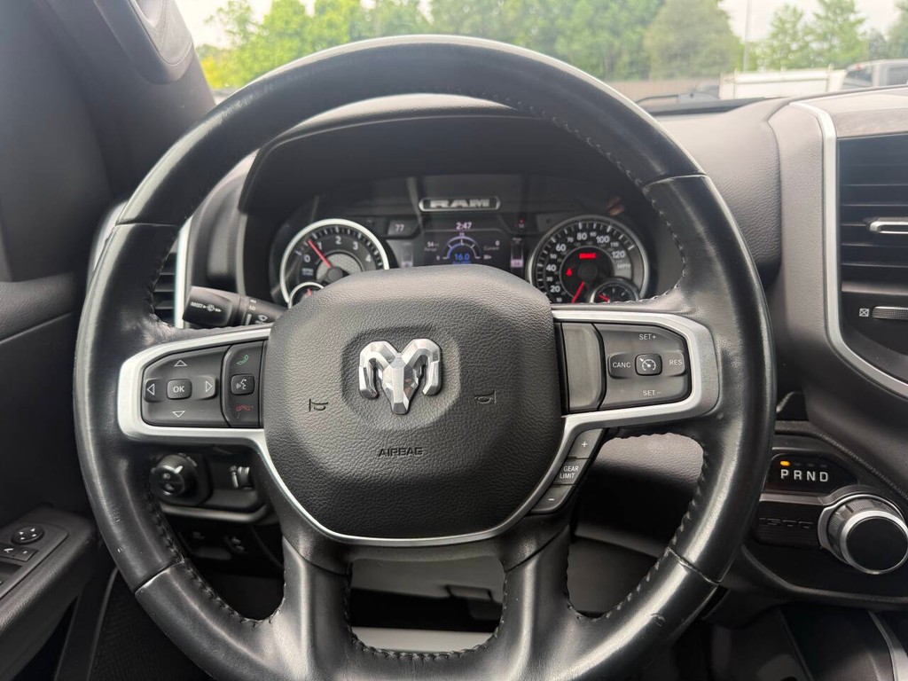 Ram 1500 Vehicle Full-screen Gallery Image 23