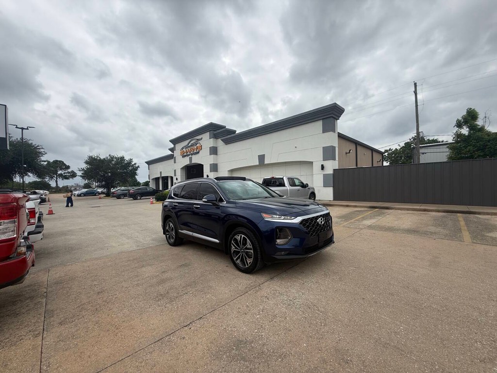 Hyundai Santa Fe Vehicle Full-screen Gallery Image 45