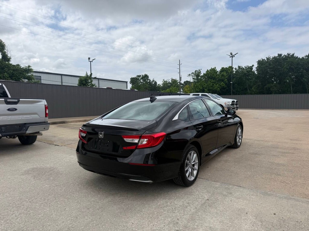 Honda Accord Vehicle Full-screen Gallery Image 05