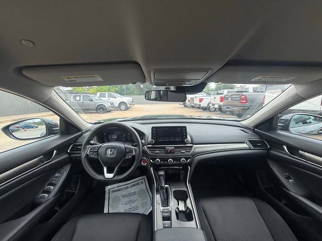 Honda Accord Vehicle Full-screen Gallery Image 18
