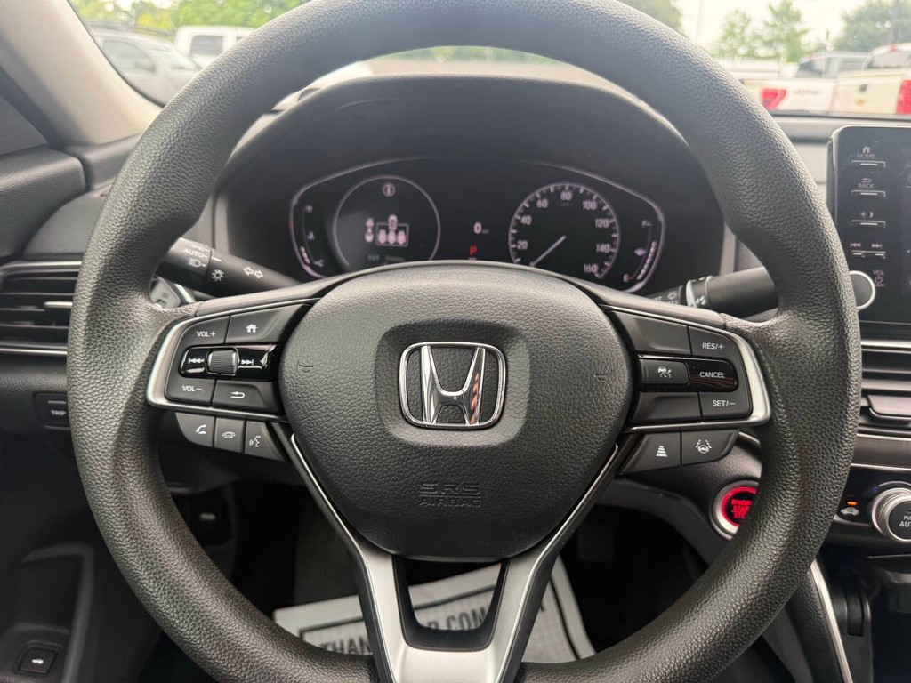 Honda Accord Vehicle Full-screen Gallery Image 23