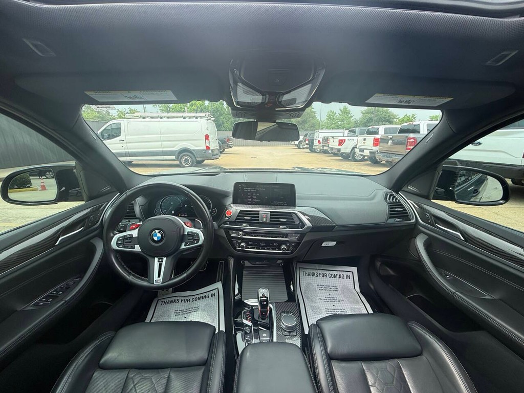 BMW X3 M Vehicle Full-screen Gallery Image 18
