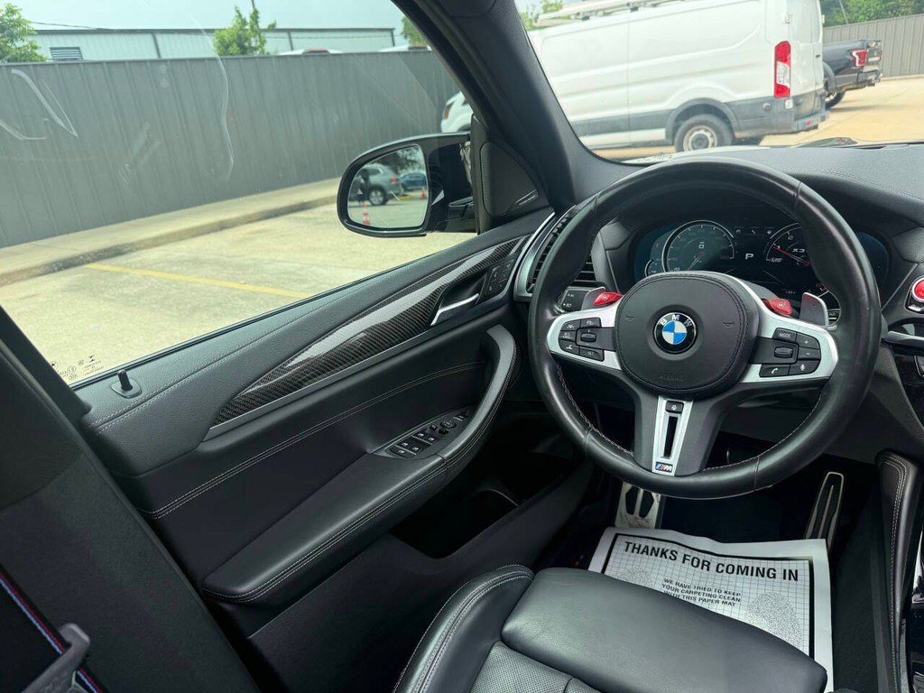 BMW X3 M Vehicle Full-screen Gallery Image 19