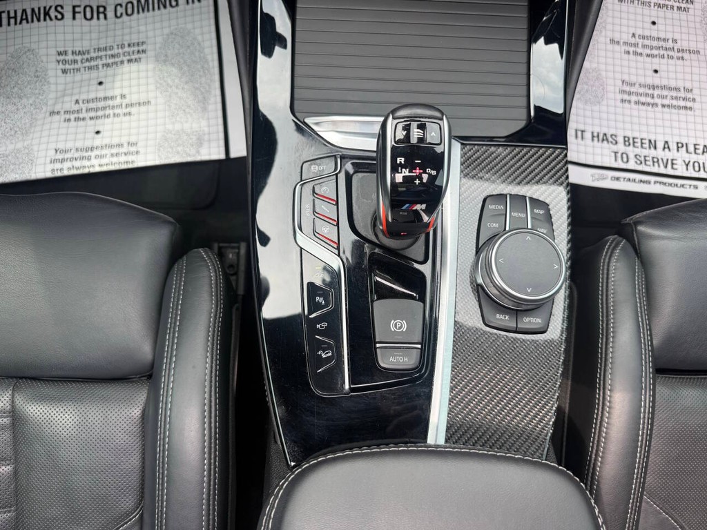 BMW X3 M Vehicle Full-screen Gallery Image 29