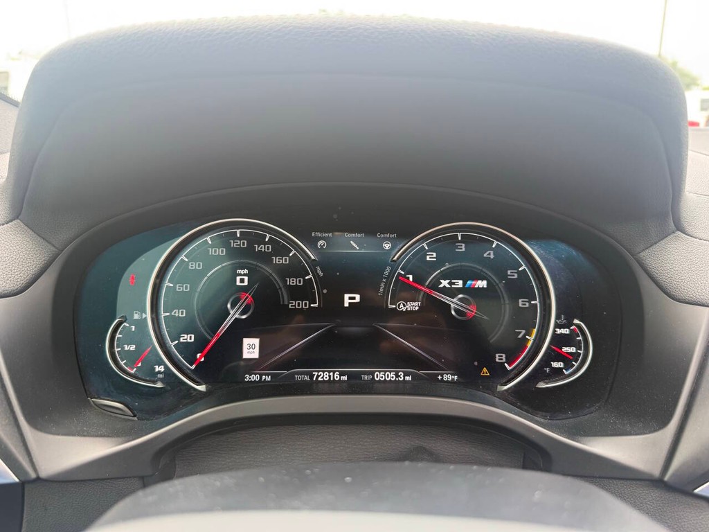 BMW X3 M Vehicle Full-screen Gallery Image 32