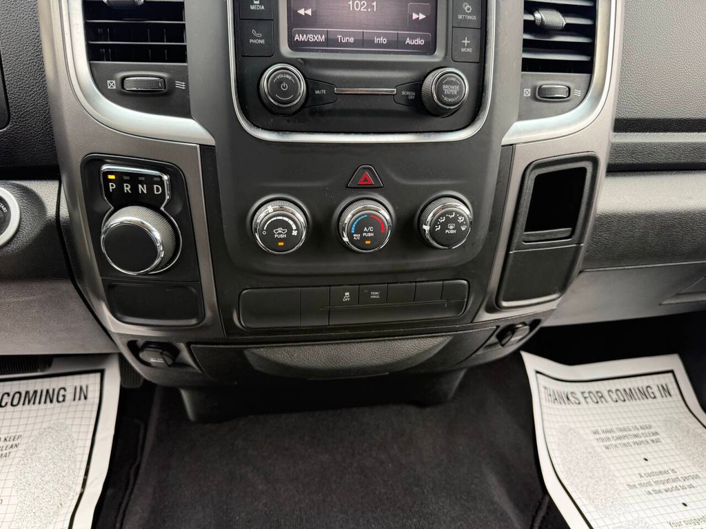 Ram 1500 Classic Vehicle Full-screen Gallery Image 27