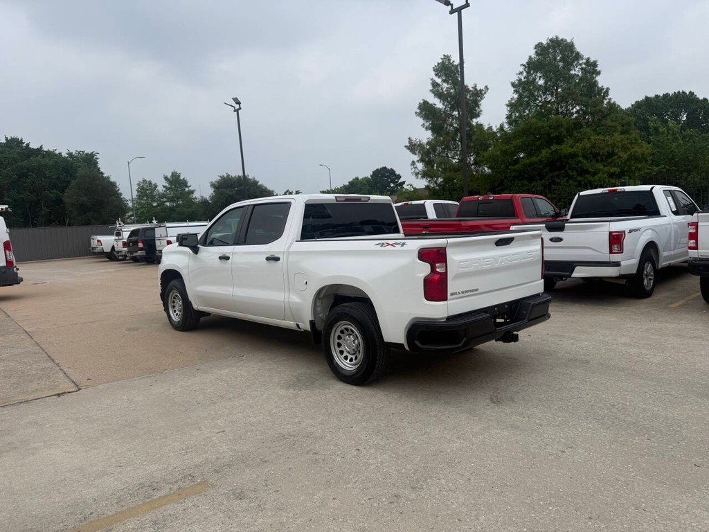 Chevrolet Silverado 1500 Vehicle Full-screen Gallery Image 04