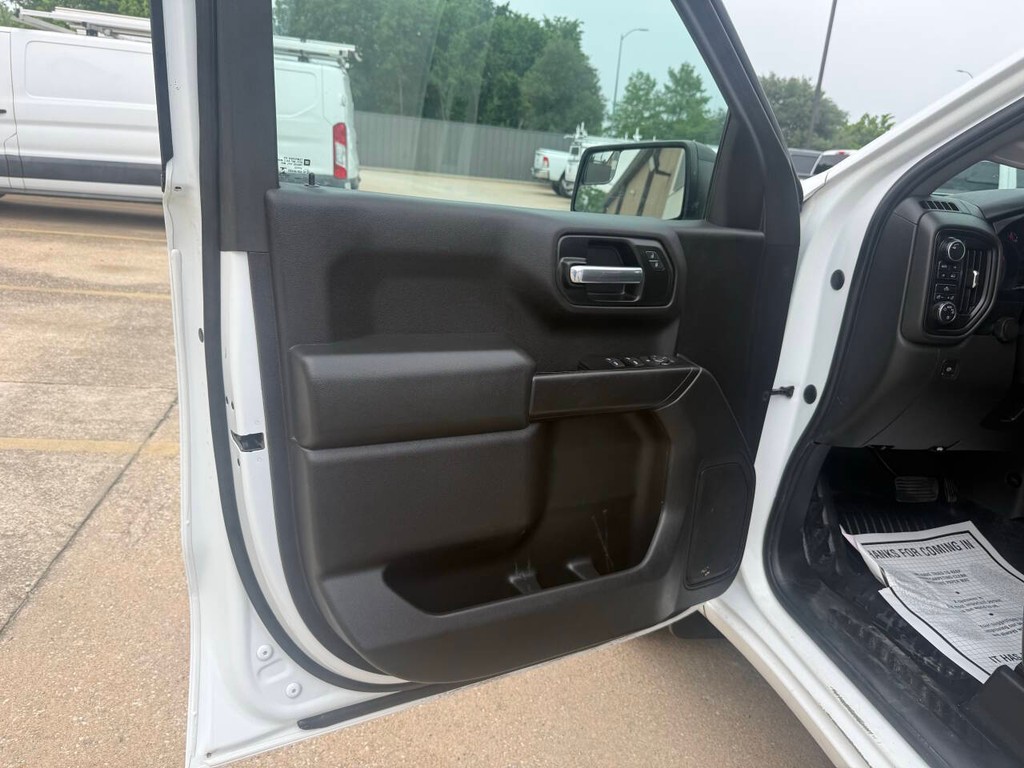 Chevrolet Silverado 1500 Vehicle Full-screen Gallery Image 08