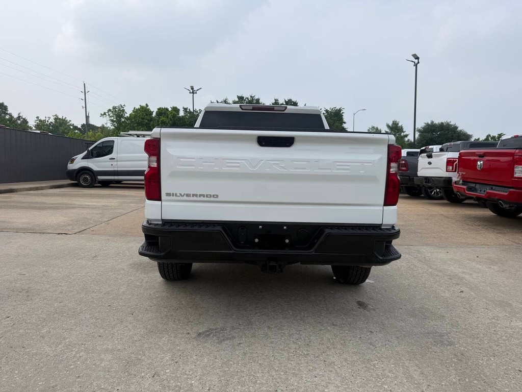 Chevrolet Silverado 1500 Vehicle Full-screen Gallery Image 37