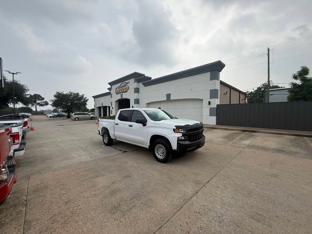 Chevrolet Silverado 1500 Vehicle Full-screen Gallery Image 42