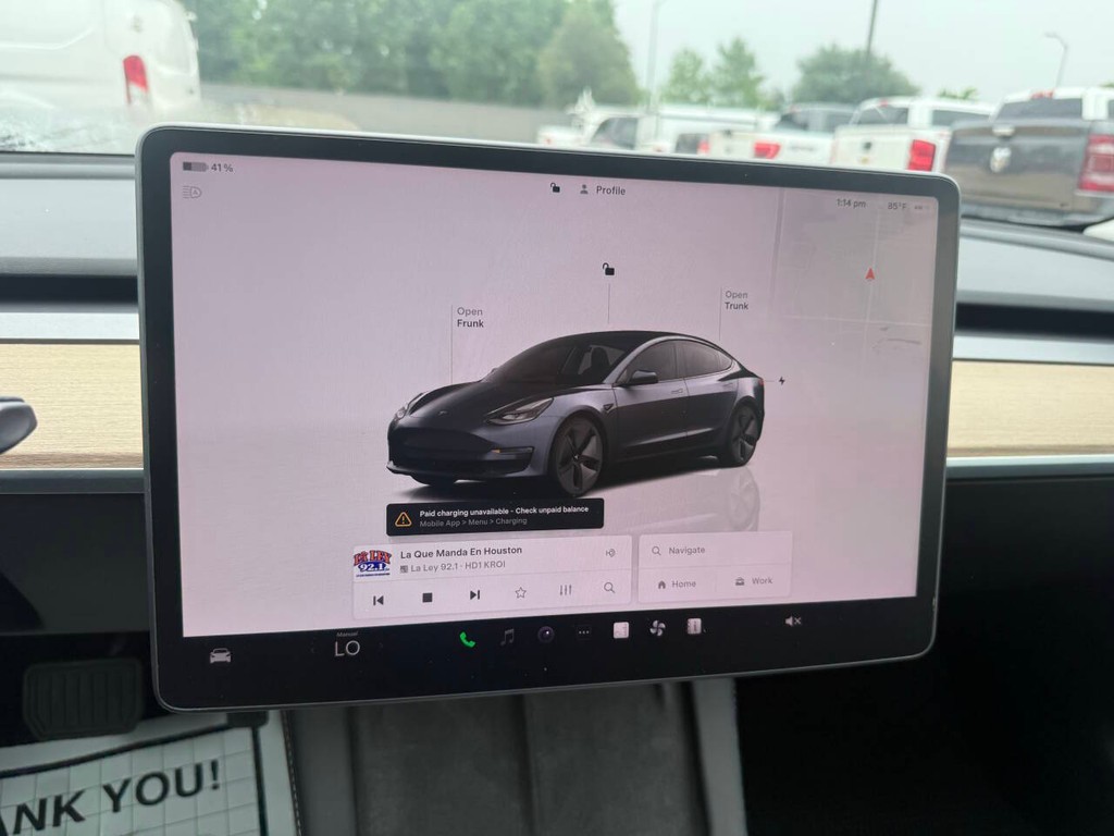 Tesla Model 3 Vehicle Full-screen Gallery Image 24