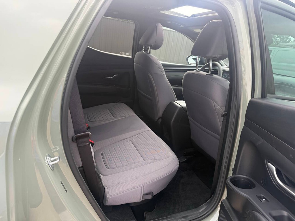 Hyundai Santa Cruz Vehicle Full-screen Gallery Image 18