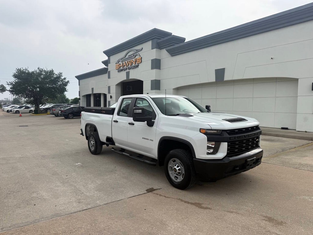 Chevrolet Silverado 2500HD Vehicle Full-screen Gallery Image 02