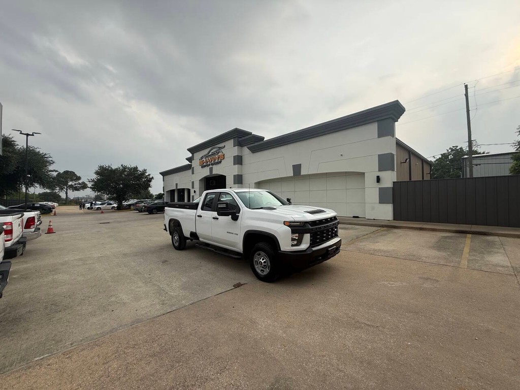 Chevrolet Silverado 2500HD Vehicle Full-screen Gallery Image 44