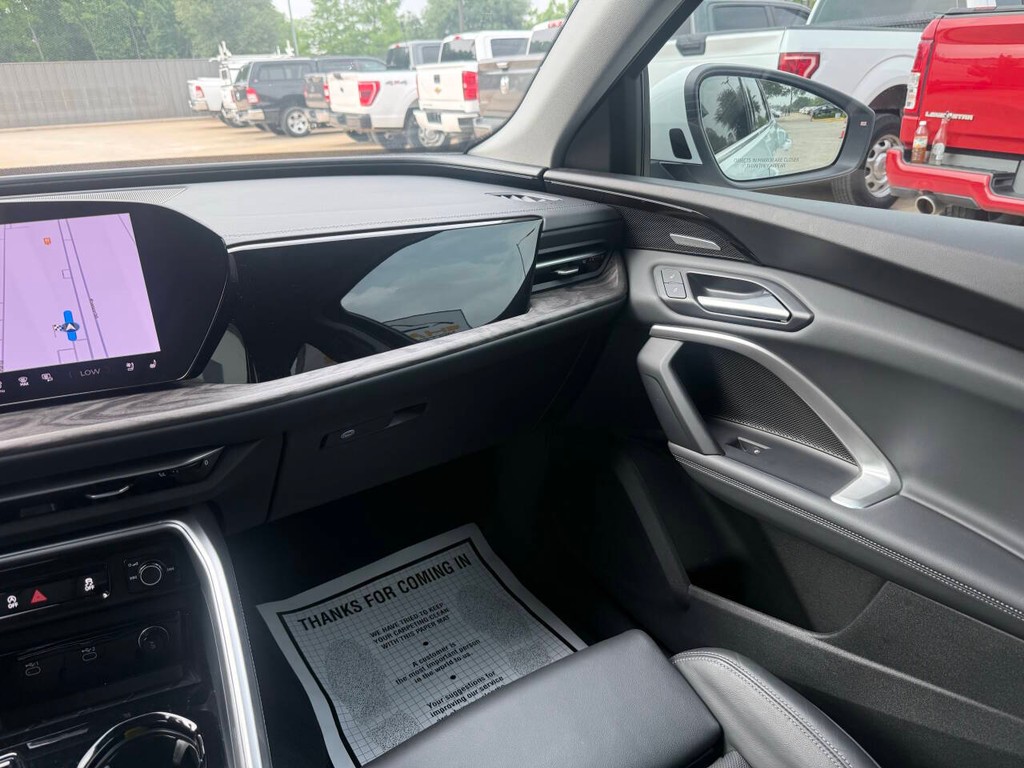 Audi Q5 Vehicle Full-screen Gallery Image 19