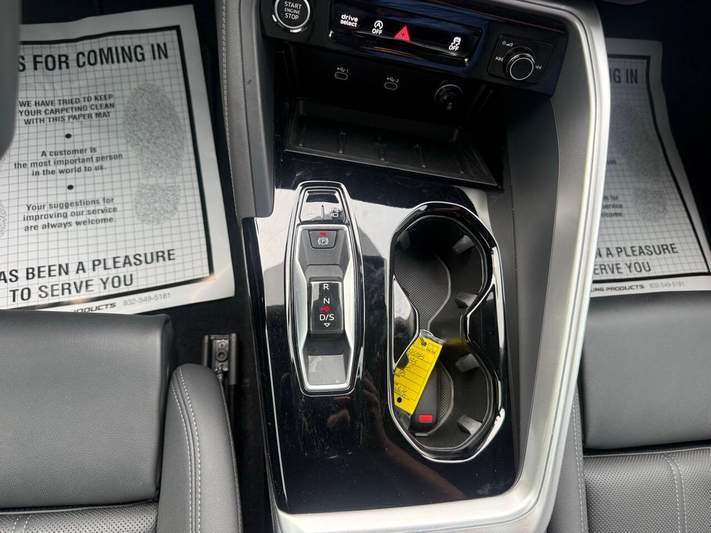 Audi Q5 Vehicle Full-screen Gallery Image 28