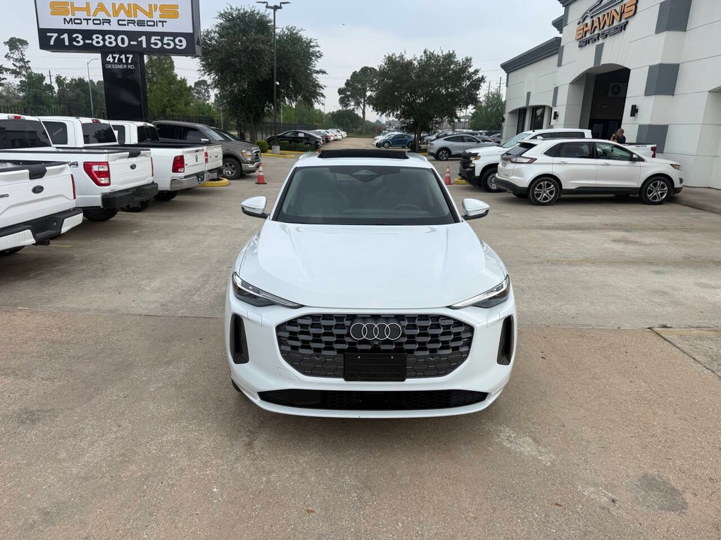 Audi Q5 Vehicle Full-screen Gallery Image 40