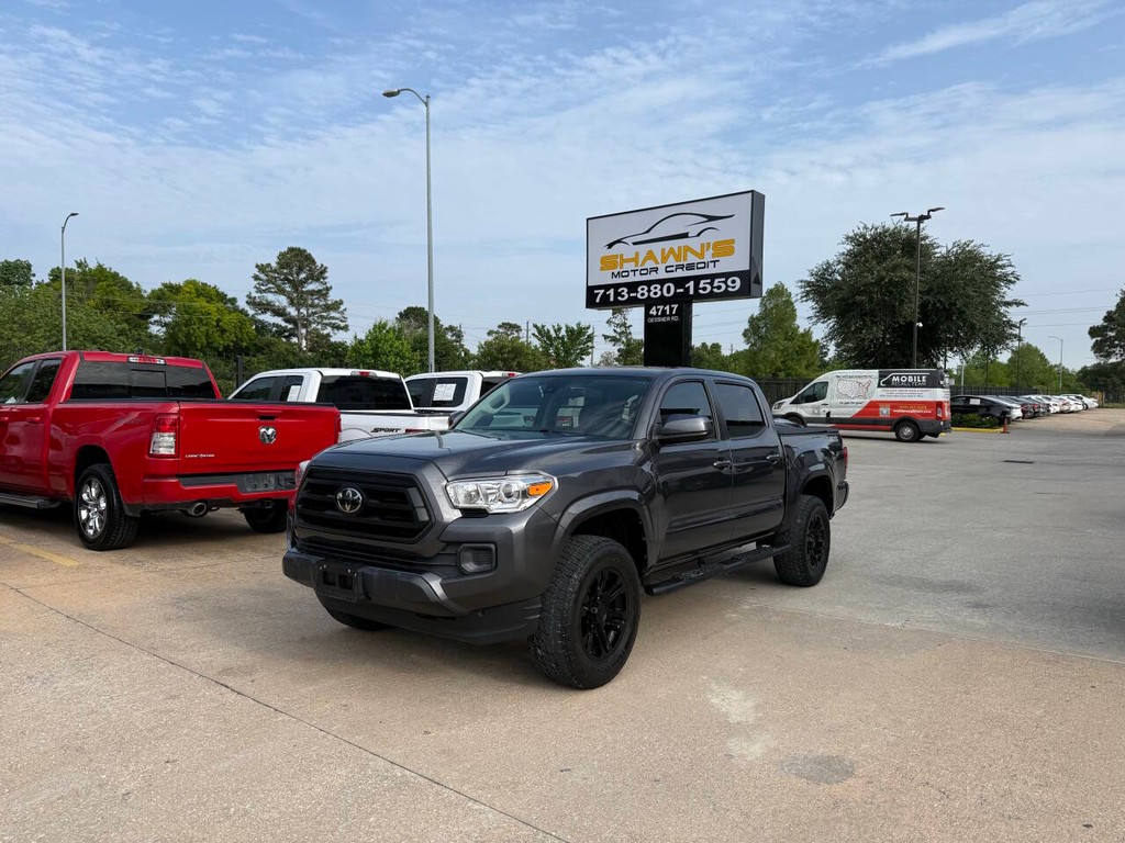Toyota Tacoma Vehicle Full-screen Gallery Image 03