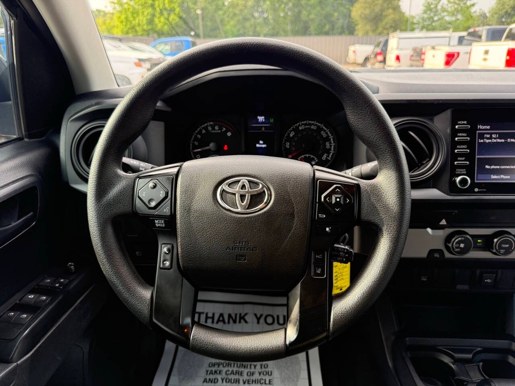 Toyota Tacoma Vehicle Full-screen Gallery Image 22