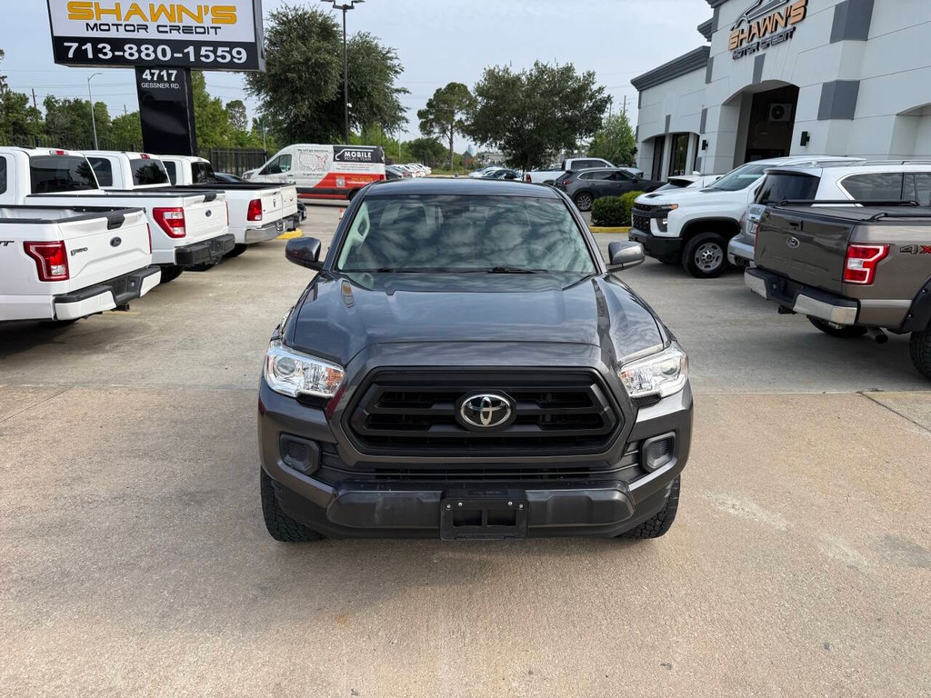 Toyota Tacoma Vehicle Full-screen Gallery Image 38