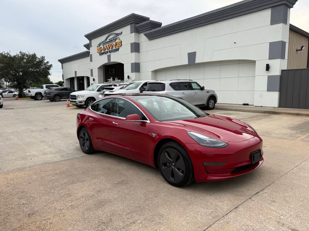 Tesla Model 3 Vehicle Full-screen Gallery Image 39